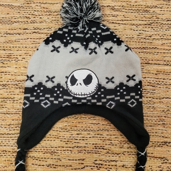 THE Nightmare Before Christmas Knit Hat - Picture 3 of 5